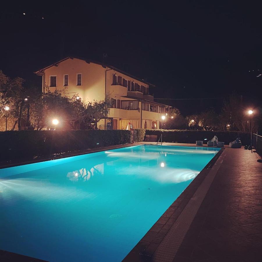 Sotto Il Cielo Di Toscana: Adult-Only Vacation Studios Camaiore Exterior photo